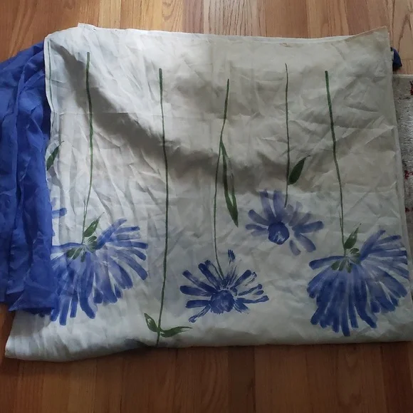 Blue Floral Shower Curtain - Picture 2 of 3